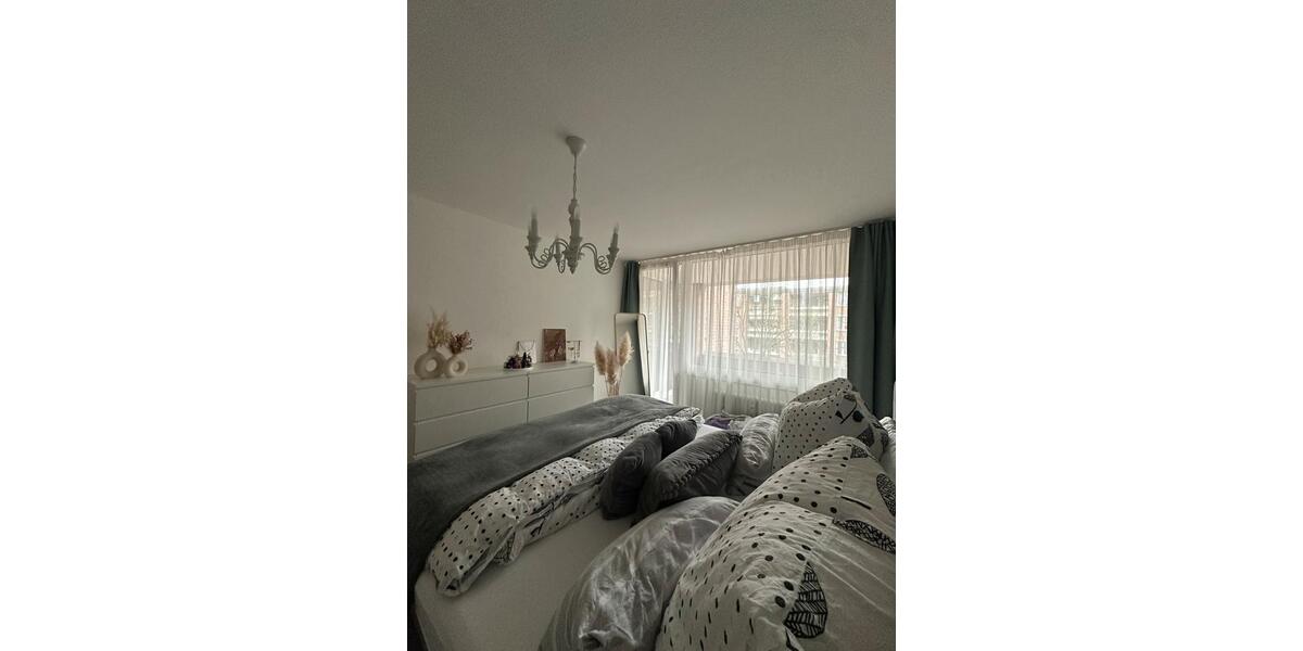 Etagenwohnung Köln Nippes - 2 Zimmer, 72 m&sup2;, 1.750&euro; | Angebot:26616642