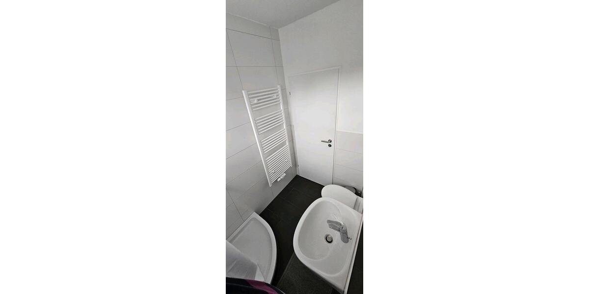 Dachgeschoßwohnung Köln Mülheim - 1 Zimmer, 30 m&sup2;, 790&euro; | Angebot:26652573