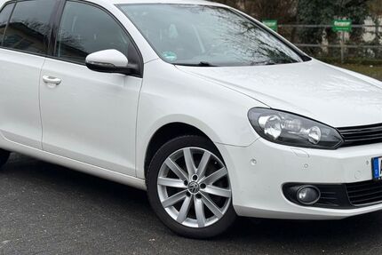 VW Golf 140.000 km 7.500 &euro; Bonn 53129