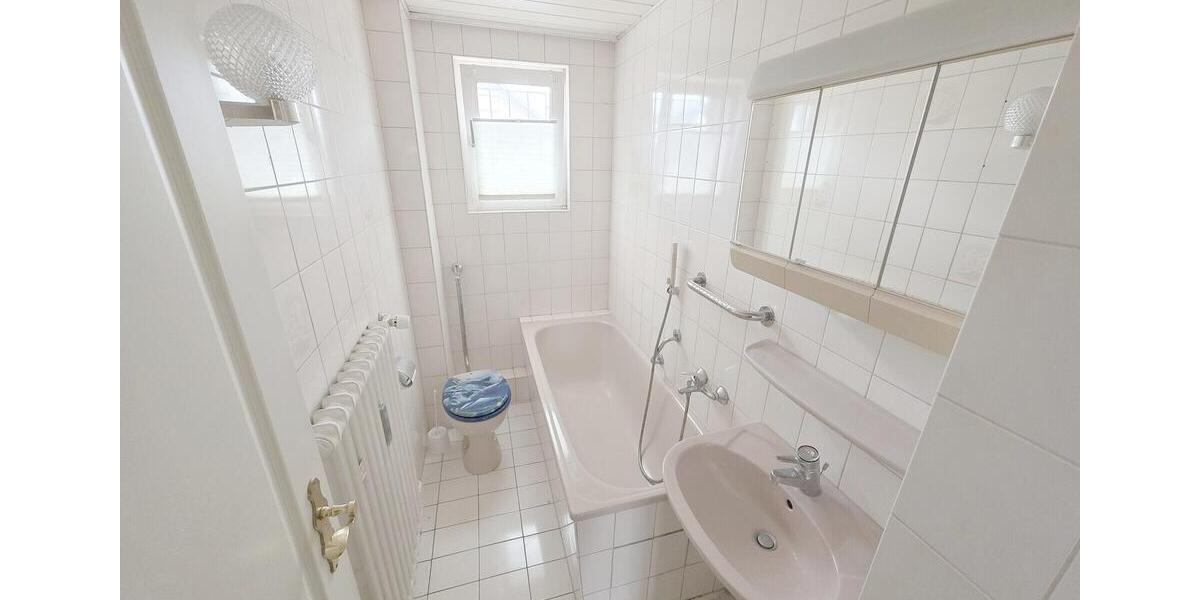 Erdgeschoßwohnung Niederkassel - 3 Zimmer, 57 m&sup2;, 770&euro; | Angebot:25903387