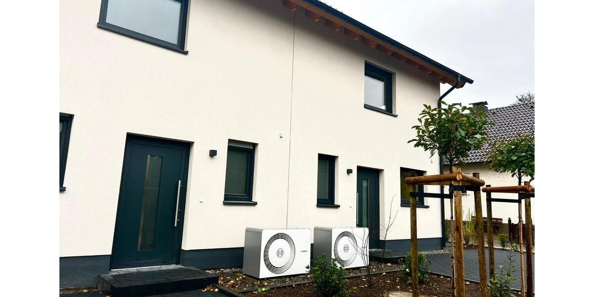 Doppelhaushälfte Lohmar - 4 Zimmer, 145 m&sup2;, 2.250&euro; | Angebot:26621599