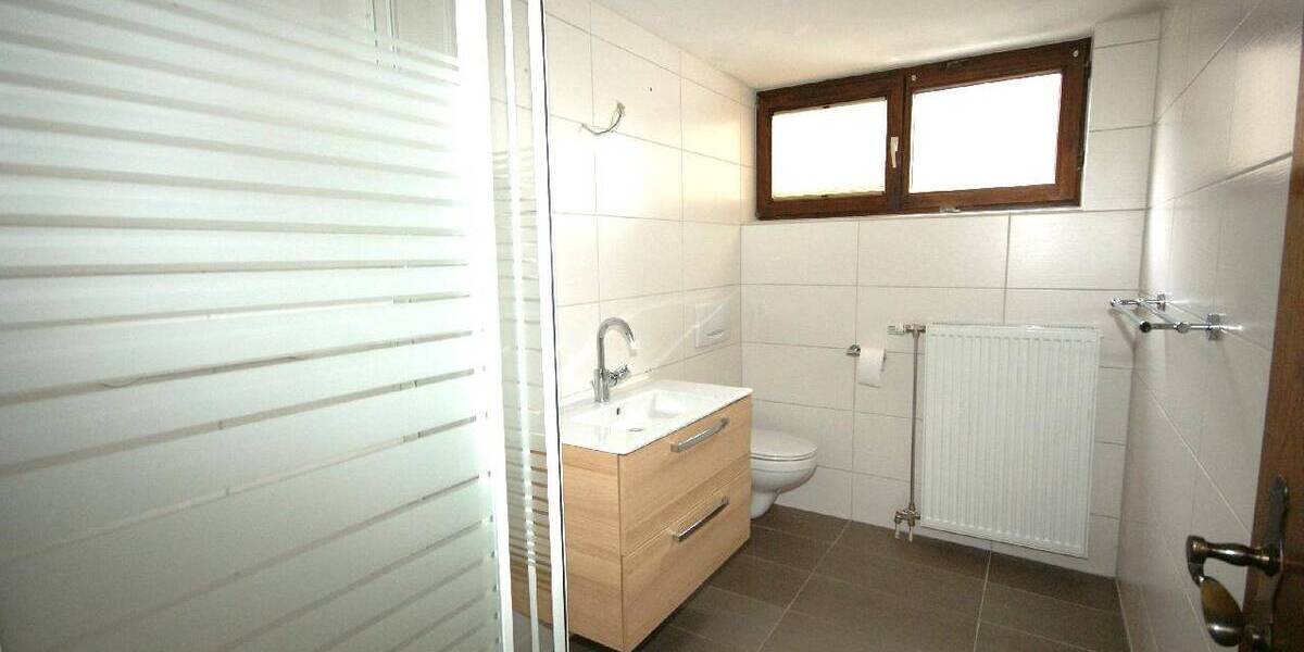 Etagenwohnung Köln Wahn - 4 Zimmer, 88 m&sup2;, 750&euro; | Angebot:26642082