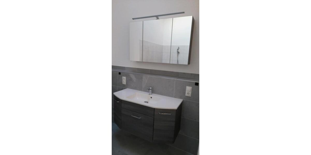 Etagenwohnung Bonn Dottendorf - 2 Zimmer, 115 m&sup2;, 1.500&euro; | Angebot:26579695