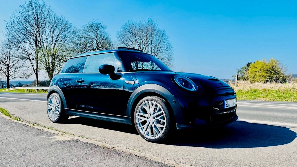 Mini Cooper SE 29.800 km 22.300 &euro; Rösrath 51503