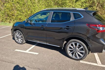 Nissan Qashqai 110.193 km 15.500 &euro; Troisdorf 53844