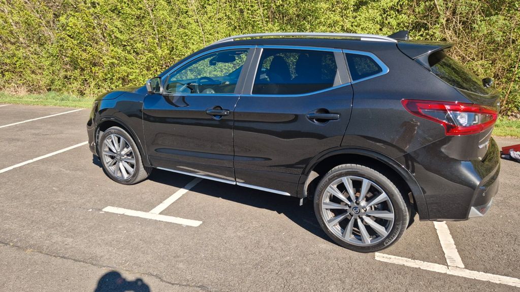 Nissan Qashqai 110.193 km 15.500 &euro; Troisdorf 53844
