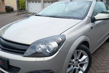 Opel Astra 143.000 km 3.799 &euro; Niederzier 52382