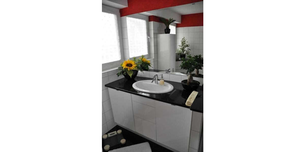 Erdgeschoßwohnung Bonn Hardtberg - 2.5 Zimmer, 80 m&sup2;, 435.000&euro; | Angebot:24247833