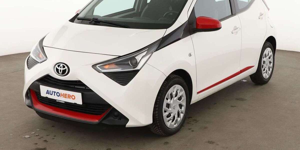 Toyota Aygo 50.111 km 9.120 &euro; Köln 50739