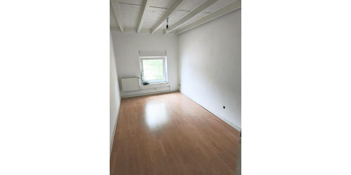 Etagenwohnung Düren Mariaweiler-Hoven - 4 Zimmer, 133 m&sup2;, 1.250&euro; | Angebot:26489416