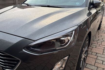 Ford Focus 58.000 km 18.500 &euro; Niederzier 52382