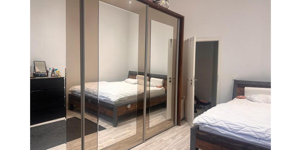 Etagenwohnung Köln Mülheim - 3 Zimmer, 76 m&sup2;, 1.300&euro; | Angebot:25905937