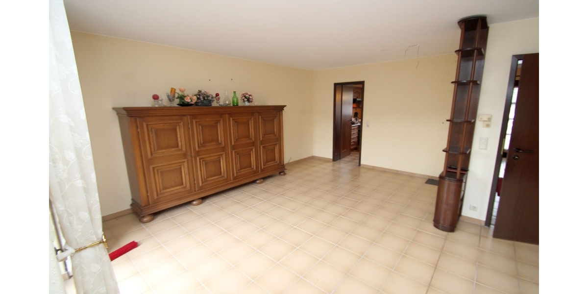 Mit 3D: Attraktives Reihenmittelhaus mit Garten und Carport – ideal für Familien - Reihenmittelhaus Meckenheim | Angebot:25269336