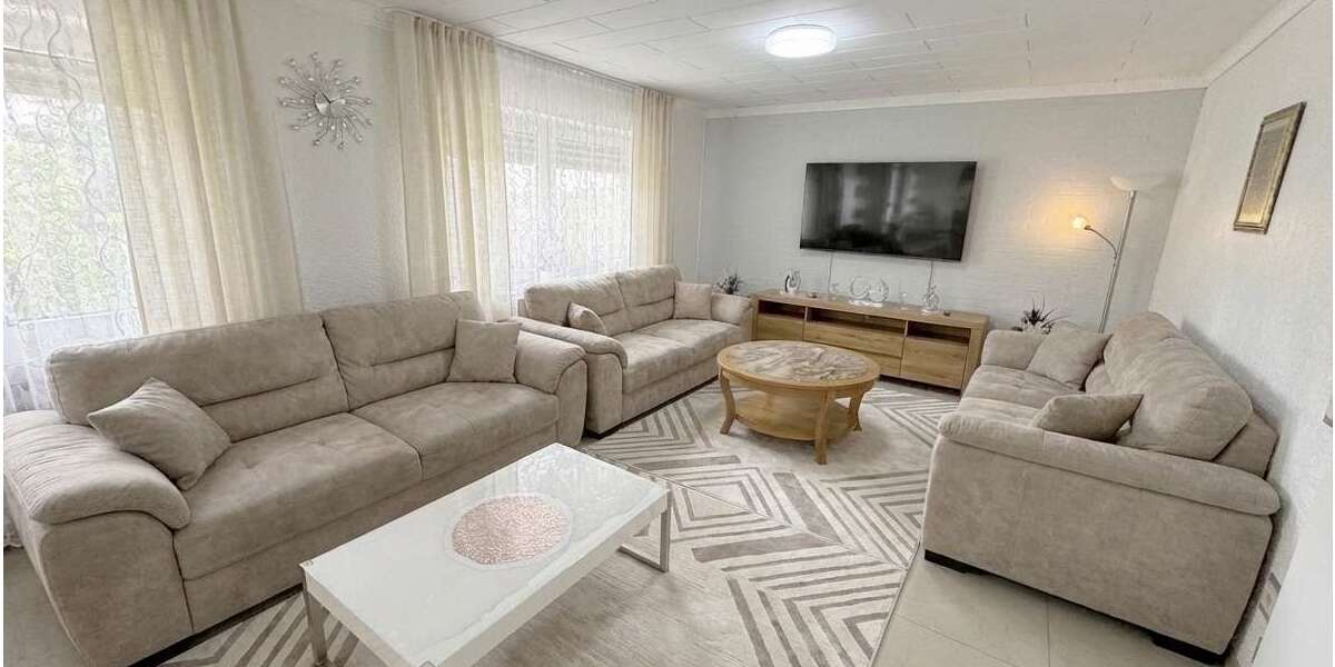 Etagenwohnung Siegburg - 4 Zimmer, 122 m&sup2;, 299.000&euro; | Angebot:26008709