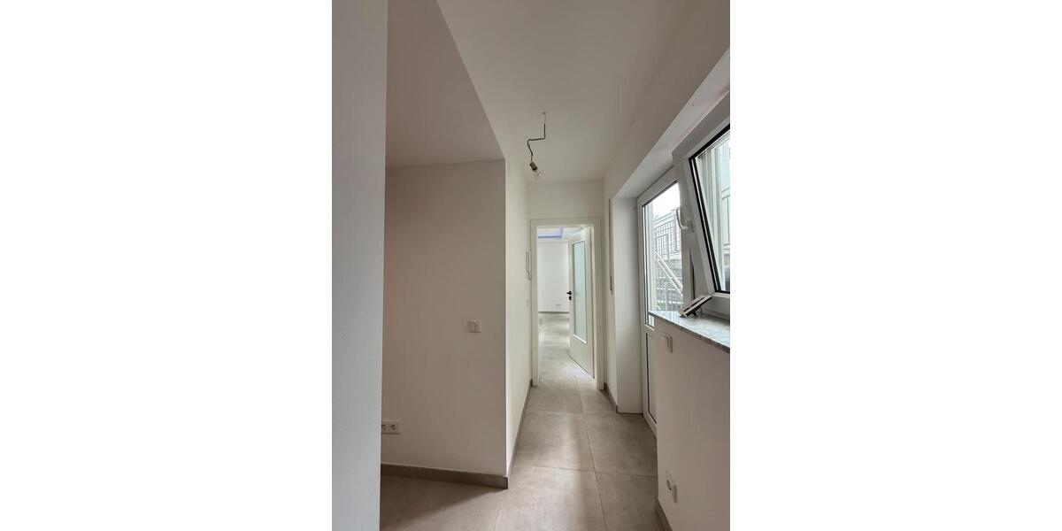 Etagenwohnung Köln Kalk - 3 Zimmer, 81 m&sup2;, 1.200&euro; | Angebot:26042235