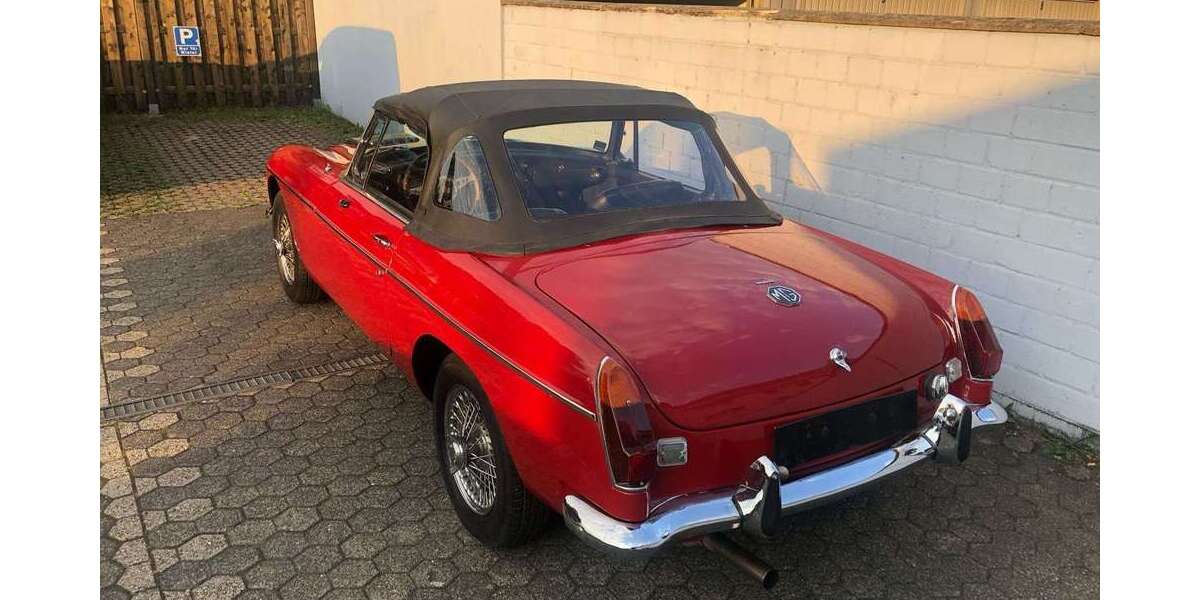 MG B 89.000 km 11.900 &euro; Siegburg 53721