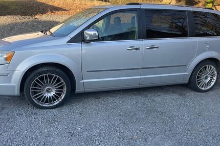 Chrysler Grand Voyager 260.000 km 5.000 &euro; Siegburg 53721