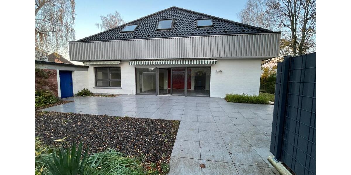 Bungalow Düren - 5 Zimmer, 190 m&sup2;, 1.600&euro; | Angebot:25883741