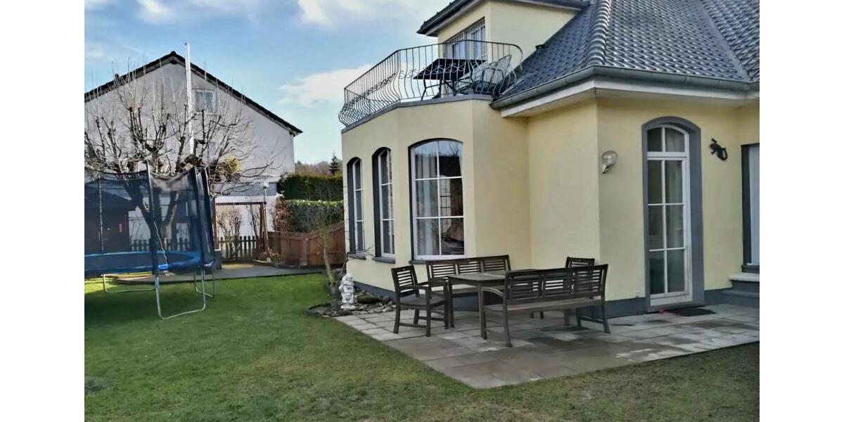 Einfamilienhaus Meckenheim - 5 Zimmer, 171 m&sup2;, 2.000&euro; | Angebot:26040198