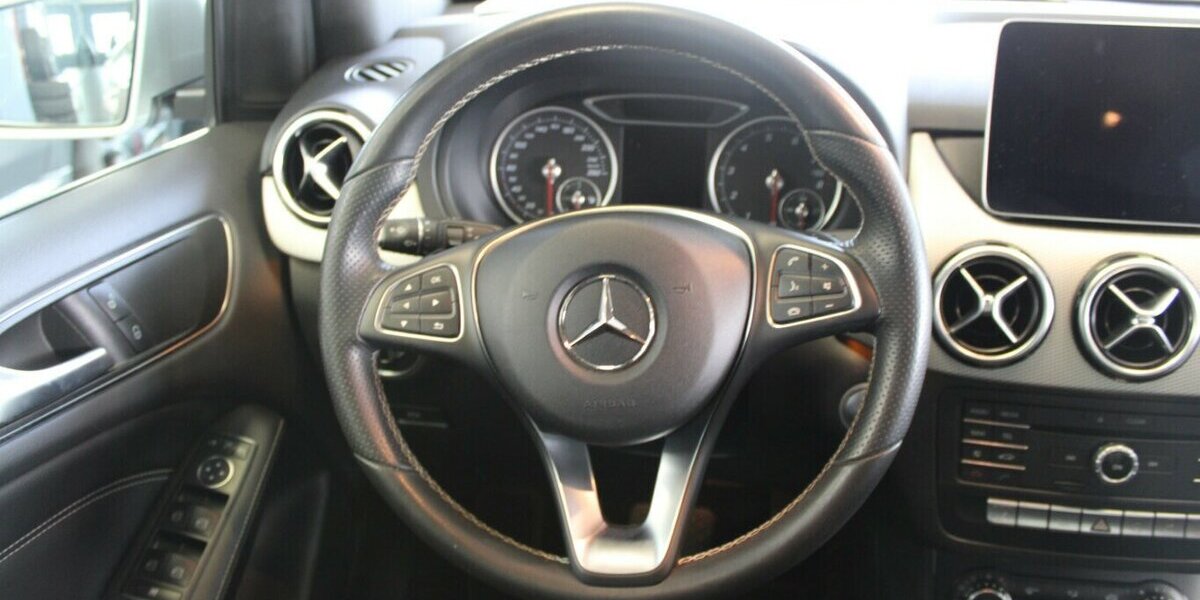 Mercedes-Benz B 180 7G-DCT Urban 49.631 km 17.480 &euro; Euskirchen 53881