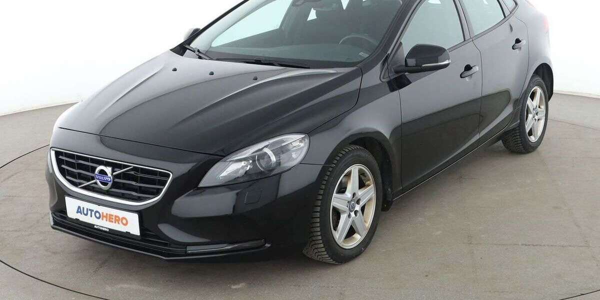 Volvo V40 106.203 km 11.480 &euro; Köln 50739