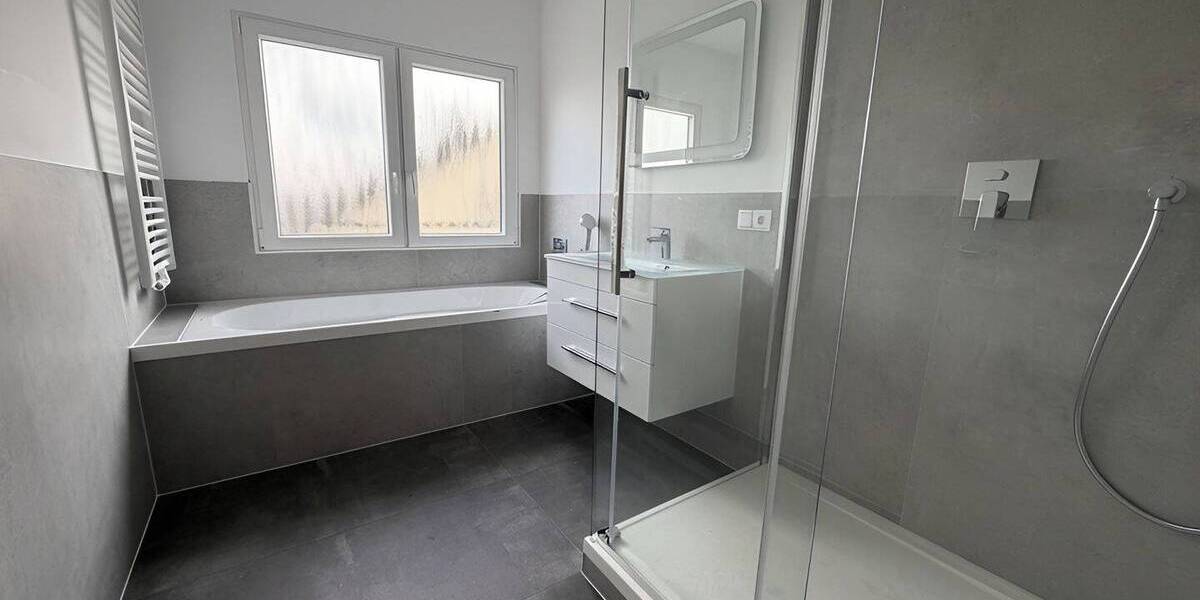 Etagenwohnung Sankt Augustin Hangelar - 2 Zimmer, 102 m&sup2;, 1.480&euro; | Angebot:26108266