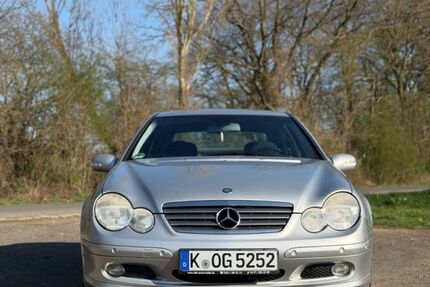 Mercedes-Benz C 180 133.000 km 4.950 &euro; Köln 50825