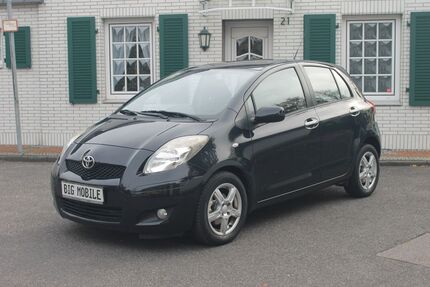 Toyota Yaris 160.000 km 3.990 &euro; Köln 50739