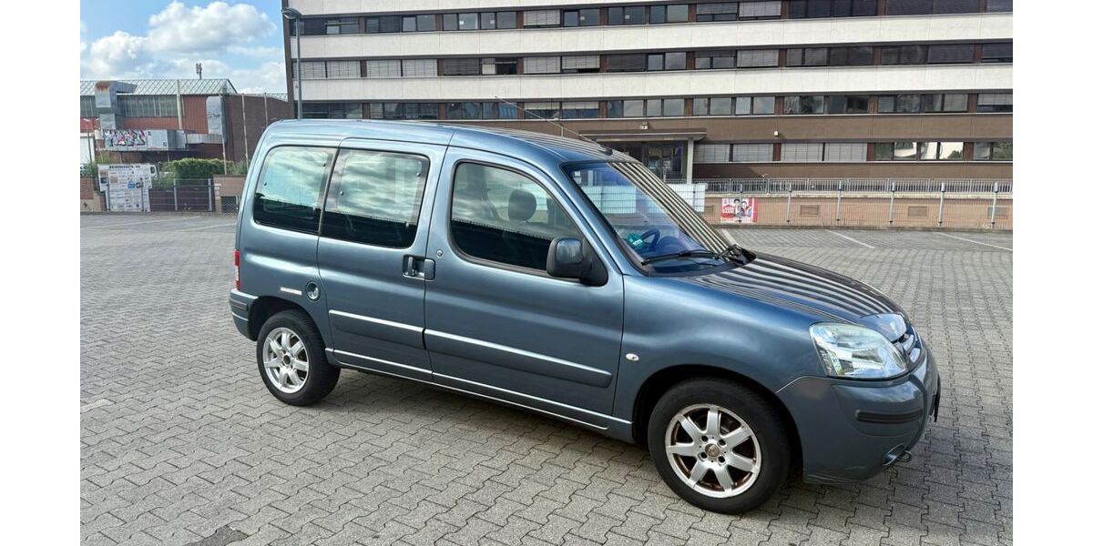 Citroen Berlingo 159.000 km 2.999 &euro; Köln 50825