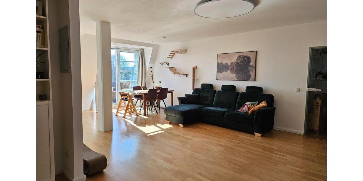 Dachgeschoßwohnung Frechen - 4 Zimmer, 94 m&sup2;, 410.000&euro; | Angebot:25772336
