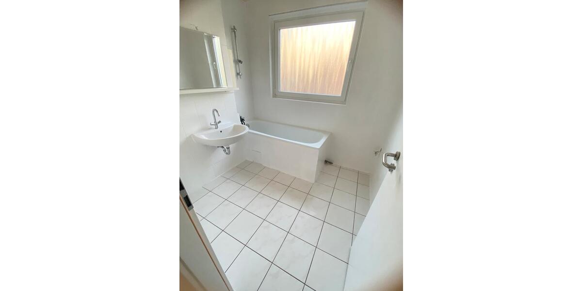 Etagenwohnung Bonn Hardtberg - 3 Zimmer, 85 m&sup2;, 1.462&euro; | Angebot:25871359