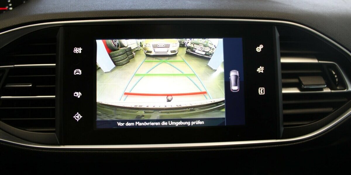 Peugeot 308 1.2 PureTech 110 Active - AHK - 71.312 km 9.980 &euro; Euskirchen 53881