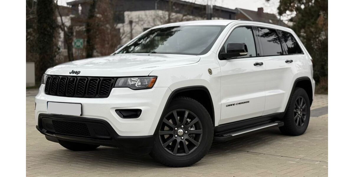 Jeep Grand Cherokee 143.300 km 24.000 &euro; Wesseling 50389