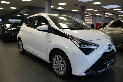 Toyota Aygo (X) 79.413 km 9.980 &euro; Euskirchen 53881
