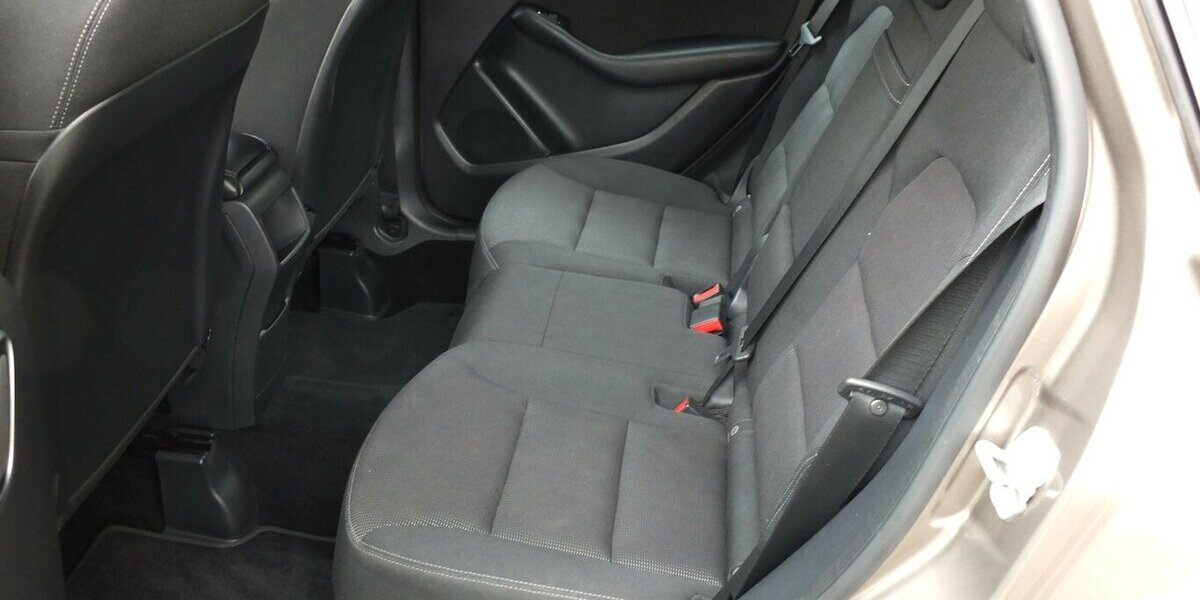 Mercedes-Benz B 180 NAVI EINPARKHILFE SHZ START-STOP 133.214 km 8.998 &euro; Köln 50858