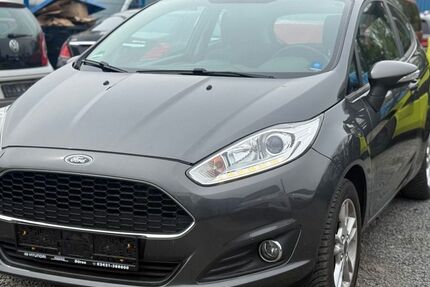 Ford Fiesta 85.000 km 6.450 &euro; Düren 52349