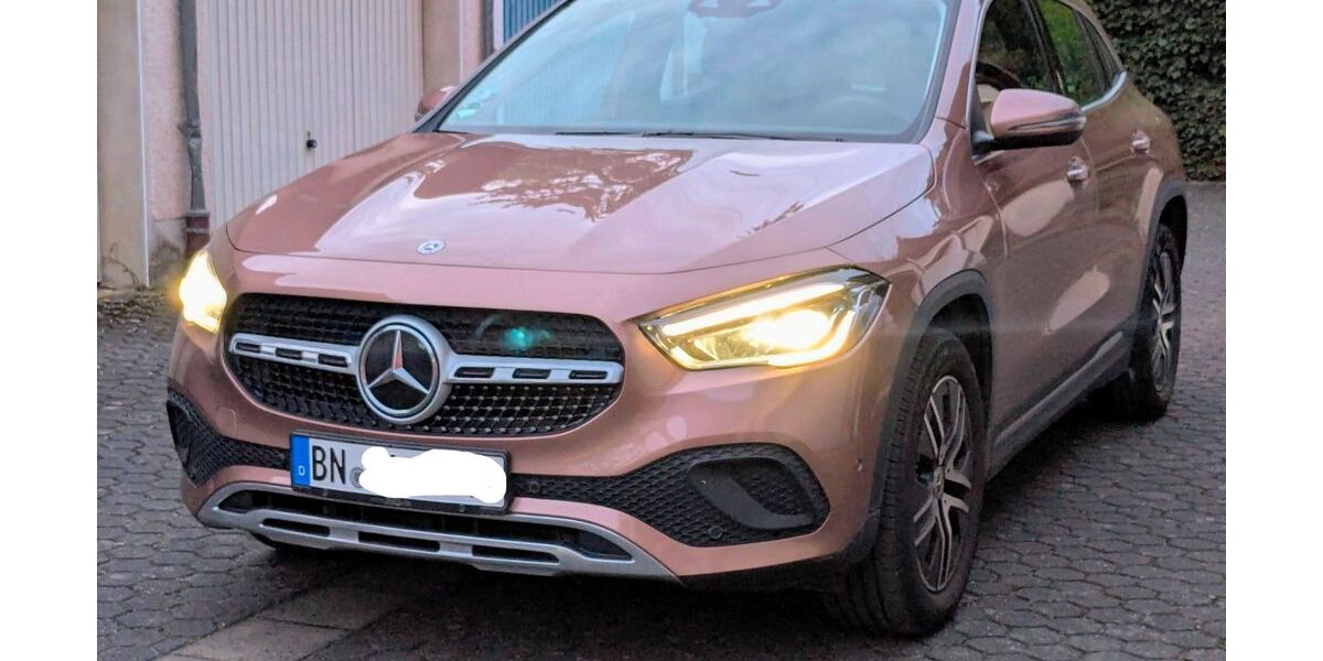 Mercedes-Benz GLA 180 31.000 km 27.500 &euro; Bonn 53117