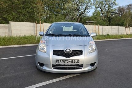 Toyota Yaris 125.510 km 3.899 &euro; BONN 53227