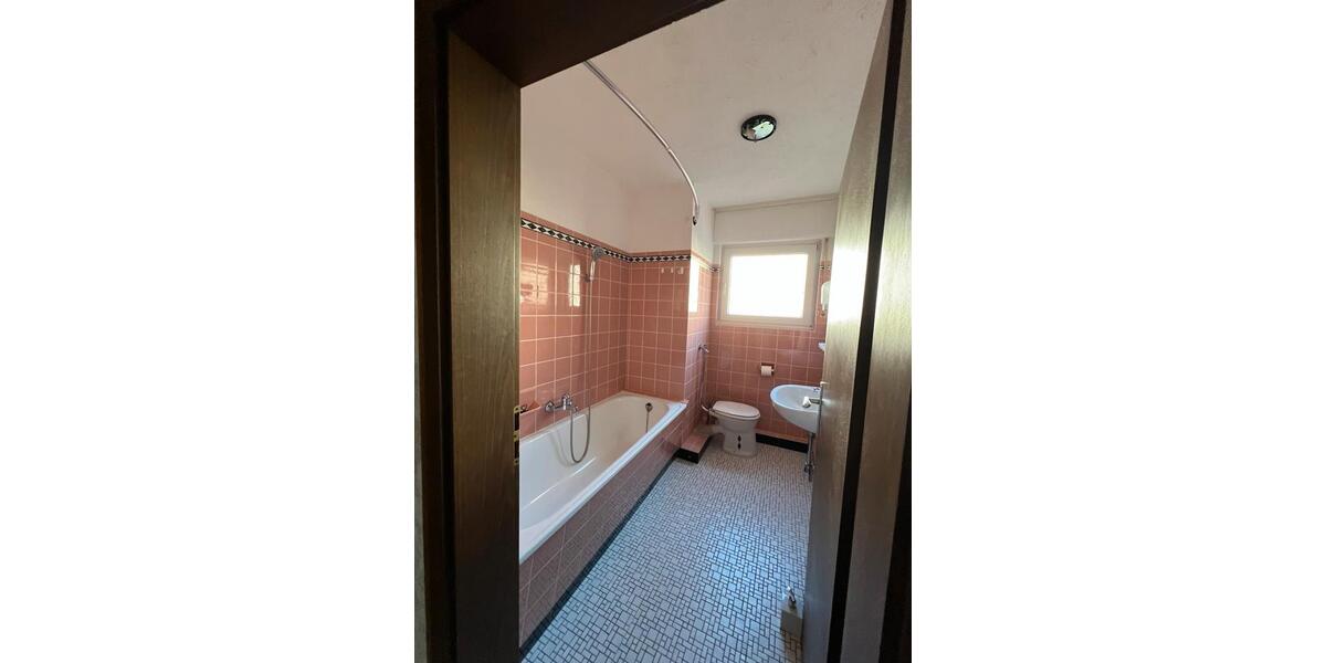 Mehrfamilienhaus, Wohnhaus Troisdorf - 8 Zimmer, 195 m&sup2;, 580.000&euro; | Angebot:26034367