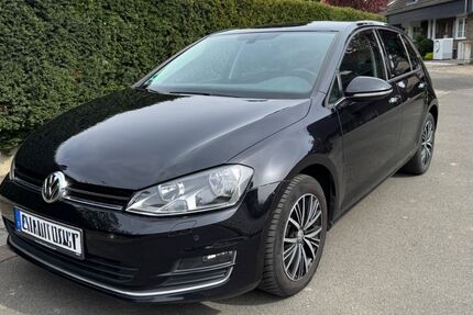 VW Golf 137.500 km 8.900 &euro; Niederkassel 53859