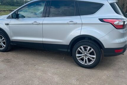 Ford Kuga 95.500 km 11.800 &euro; Bergheim 50127