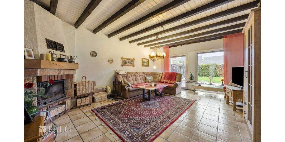 Doppelhaushälfte Bergheim Fliesteden - 6 Zimmer, 160 m&sup2;, 399.000&euro; | Angebot:25696533