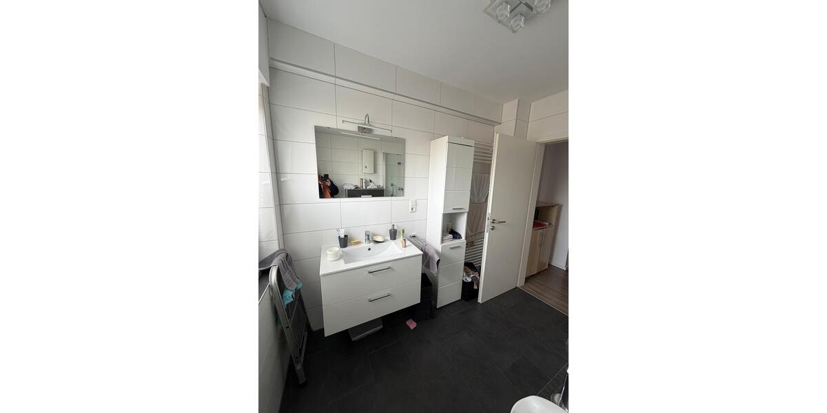 Etagenwohnung Troisdorf Altenrath - 3 Zimmer, 82 m&sup2;, 1.120&euro; | Angebot:25887371