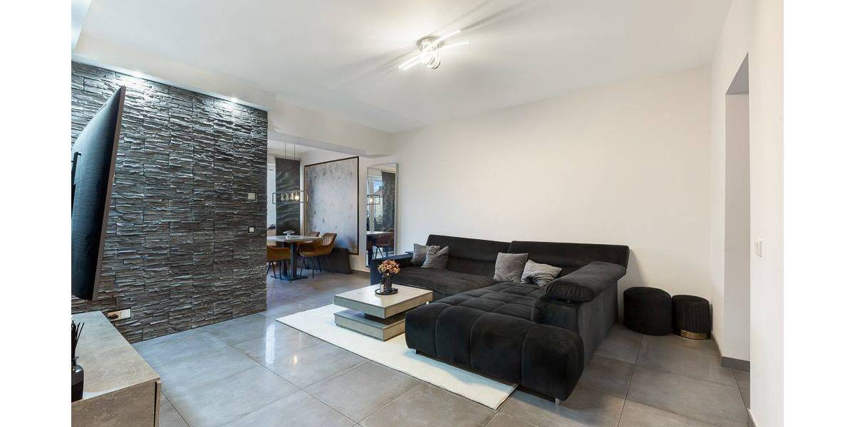 Mehrfamilienhaus, Wohnhaus Siegburg - 6 Zimmer, 237 m&sup2;, 592.000&euro; | Angebot:26043402