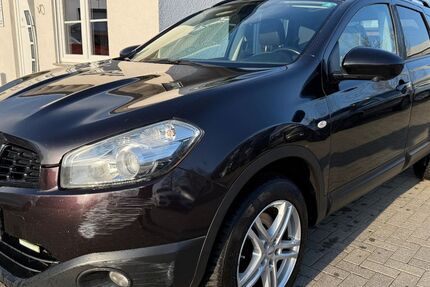 Nissan Qashqai+2 286.262 km 3.999 &euro; Rheinbach 53359