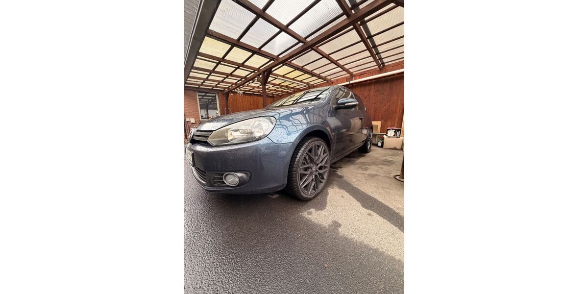 VW Golf 132.000 km 5.200 &euro; Niederkassel 53859