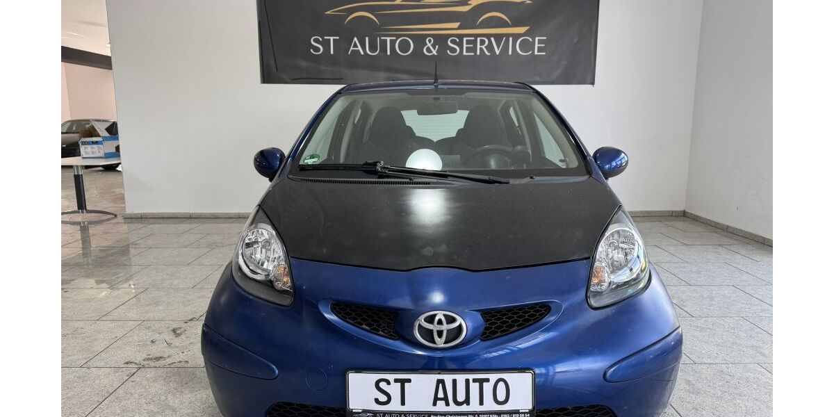 Toyota Aygo (X) 170.451 km 2.699 &euro; Köln 51107