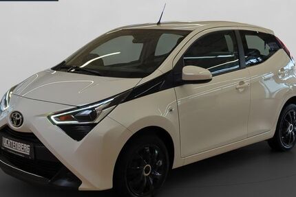 Toyota Aygo (X) 55.950 km 10.450 &euro; Leverkusen 51381