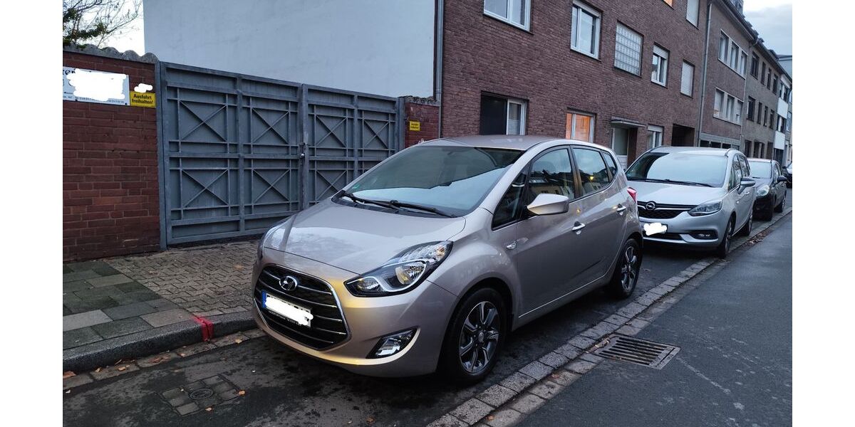 Hyundai ix20 39.430 km 12.200 &euro; Düren 52351
