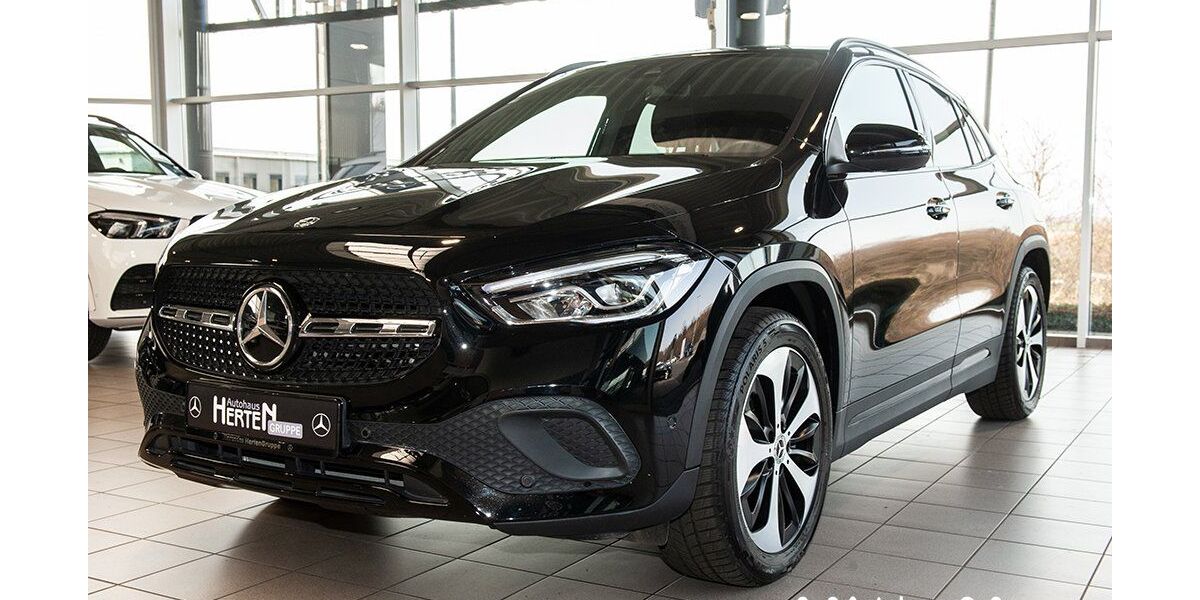 Mercedes-Benz GLA 200 17.065 km 30.900 &euro; Mechernich 53894